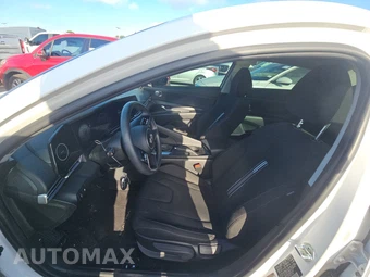 2024 Hyundai Elantra SEL – miniatura 7