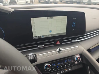 2024 Hyundai Elantra SEL - miniatura 11