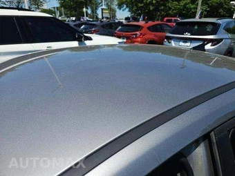 2024 Hyundai Elantra SEL - miniatura 12