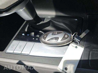 2024 Hyundai Elantra SEL - miniatura 8