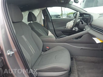 2024 Hyundai Elantra SEL – miniatura 8