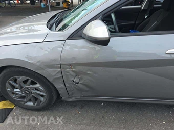 2024 Hyundai Elantra SEL – miniatura 24