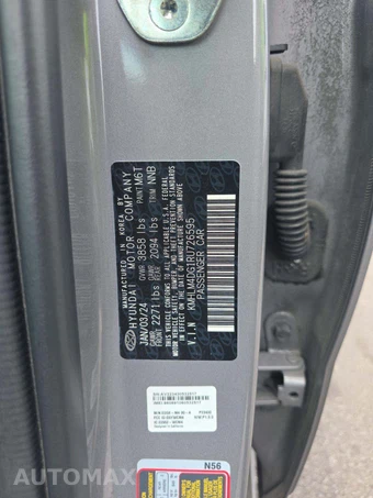 2024 Hyundai Elantra SEL – miniatura 5