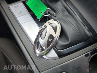 2024 Hyundai Elantra SEL – miniatura 8
