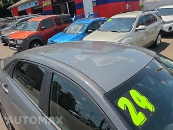 2024 Hyundai Elantra SEL - miniatura 12