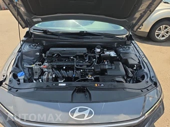 2024 Hyundai Elantra SEL - miniatura 18
