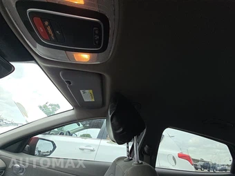 2024 Hyundai Elantra SEL - miniatura 18