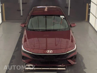 2024 Hyundai Elantra SEL - miniatura 2