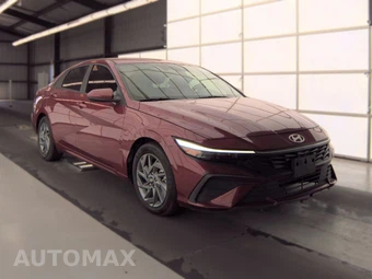 2024 Hyundai Elantra SEL - miniatura 3