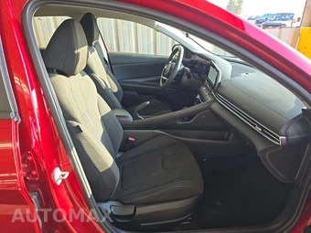 2024 Hyundai Elantra SEL - miniatura 8