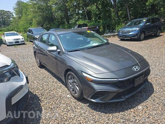 2024 Hyundai Elantra SEL - miniatura 4