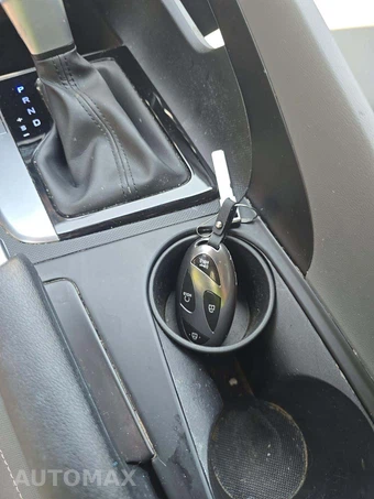 2024 Hyundai Elantra SEL - miniatura 8