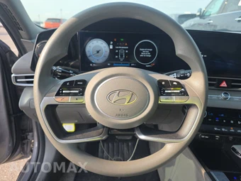 2024 Hyundai Elantra SEL - miniatura 10