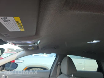 2024 Hyundai Elantra SEL - miniatura 18