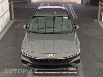 2024 Hyundai Elantra SEL - miniatura 2