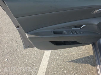 2024 Hyundai Elantra SEL - miniatura 9