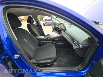 2024 Hyundai Elantra SEL - miniatura 15