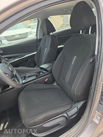 2024 Hyundai Elantra SEL - miniatura 13