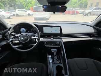 2024 Hyundai Elantra SEL - miniatura 14
