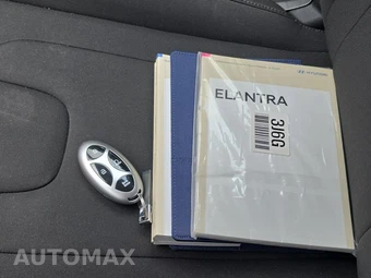 2024 Hyundai Elantra SEL - miniatura 22