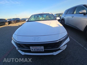 2024 Hyundai Elantra SEL - miniatura 2
