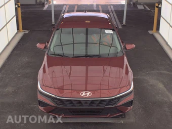 2024 Hyundai Elantra SEL - miniatura 2
