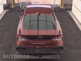 2024 Hyundai Elantra SEL - miniatura 5
