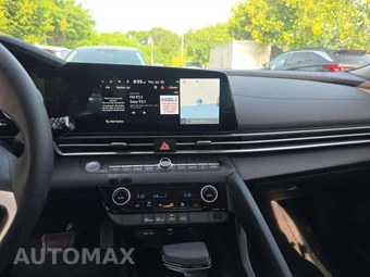 2024 Hyundai Elantra SEL - miniatura 10