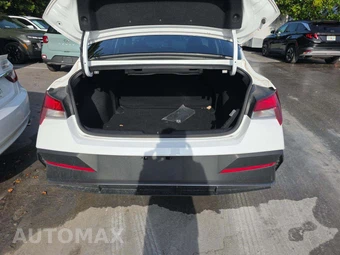 2024 Hyundai Elantra SEL - miniatura 14