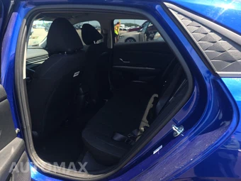 2024 Hyundai Elantra SEL - miniatura 13