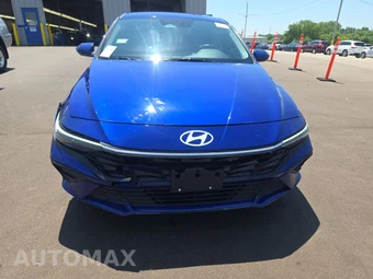 2024 Hyundai Elantra SEL - miniatura 2