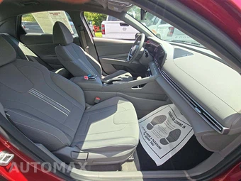 2024 Hyundai Elantra SEL - miniatura 18