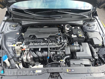 2024 Hyundai Elantra SEL - miniatura 15
