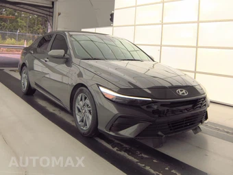 2024 Hyundai Elantra SEL - miniatura 3