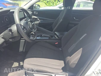 2024 Hyundai Elantra SEL - miniatura 7