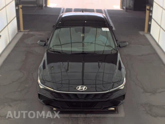 2024 Hyundai Elantra SEL - miniatura 2
