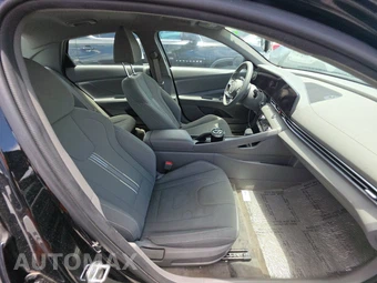 2024 Hyundai Elantra SEL - miniatura 8