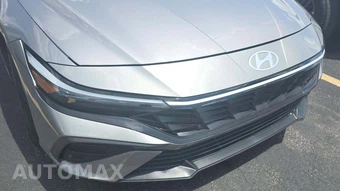 2024 Hyundai Elantra SEL - miniatura 23