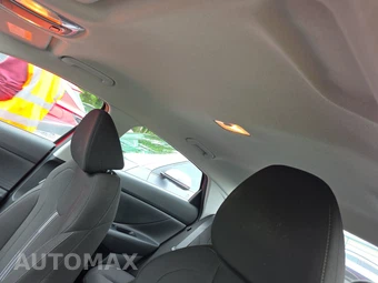 2024 Hyundai Elantra SEL - miniatura 20