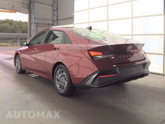 2024 Hyundai Elantra SEL - miniatura 6