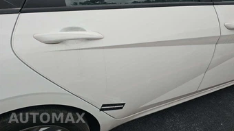 2024 Hyundai Elantra SEL - miniatura 19