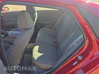 2024 Hyundai Elantra SEL - miniatura 13