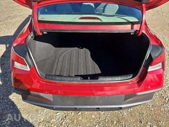 2024 Hyundai Elantra SEL - miniatura 14