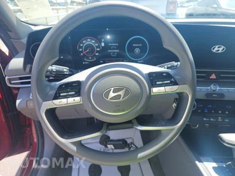 2024 Hyundai Elantra SEL – miniatura 10