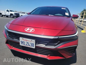 2024 Hyundai Elantra SEL – miniatura 2