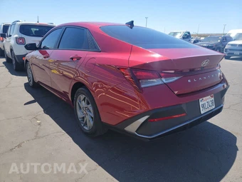 2024 Hyundai Elantra SEL – miniatura 6