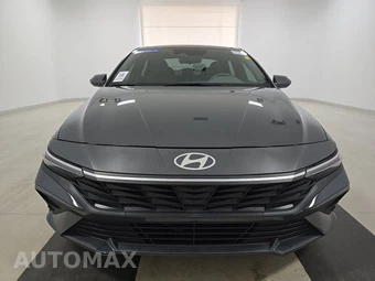 2024 Hyundai Elantra SEL - miniatura 2