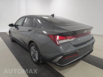 2024 Hyundai Elantra SEL - miniatura 6