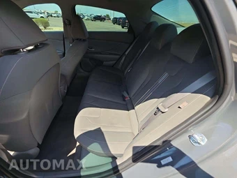 2024 Hyundai Elantra SEL - miniatura 13