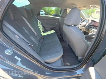 2024 Hyundai Elantra SEL - miniatura 16